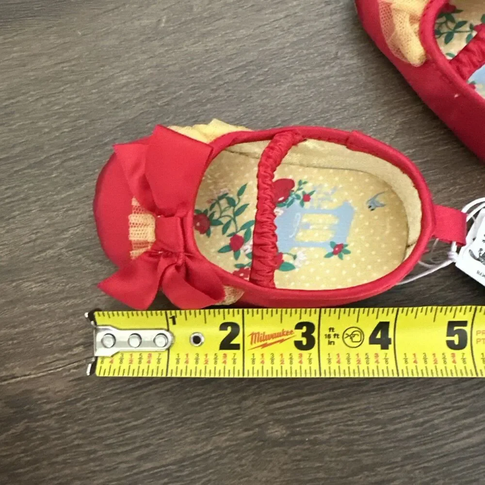Disneyland Snow White Baby Crib Shoes Red Girls 0-6 Months